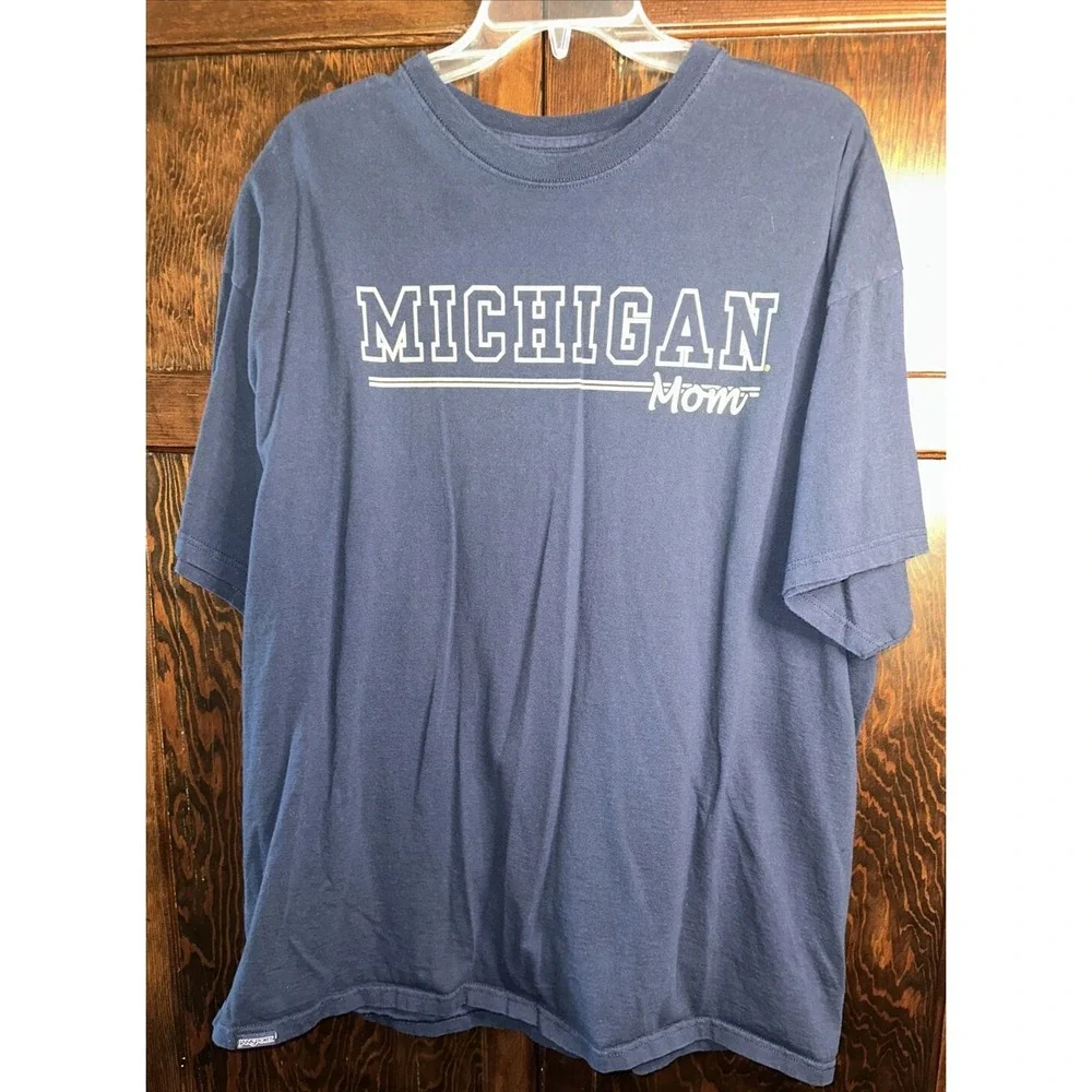 University Michigan UofM T Shirts DAD Mens L MOM Womens 2XL Navy‎ Jansport -READ